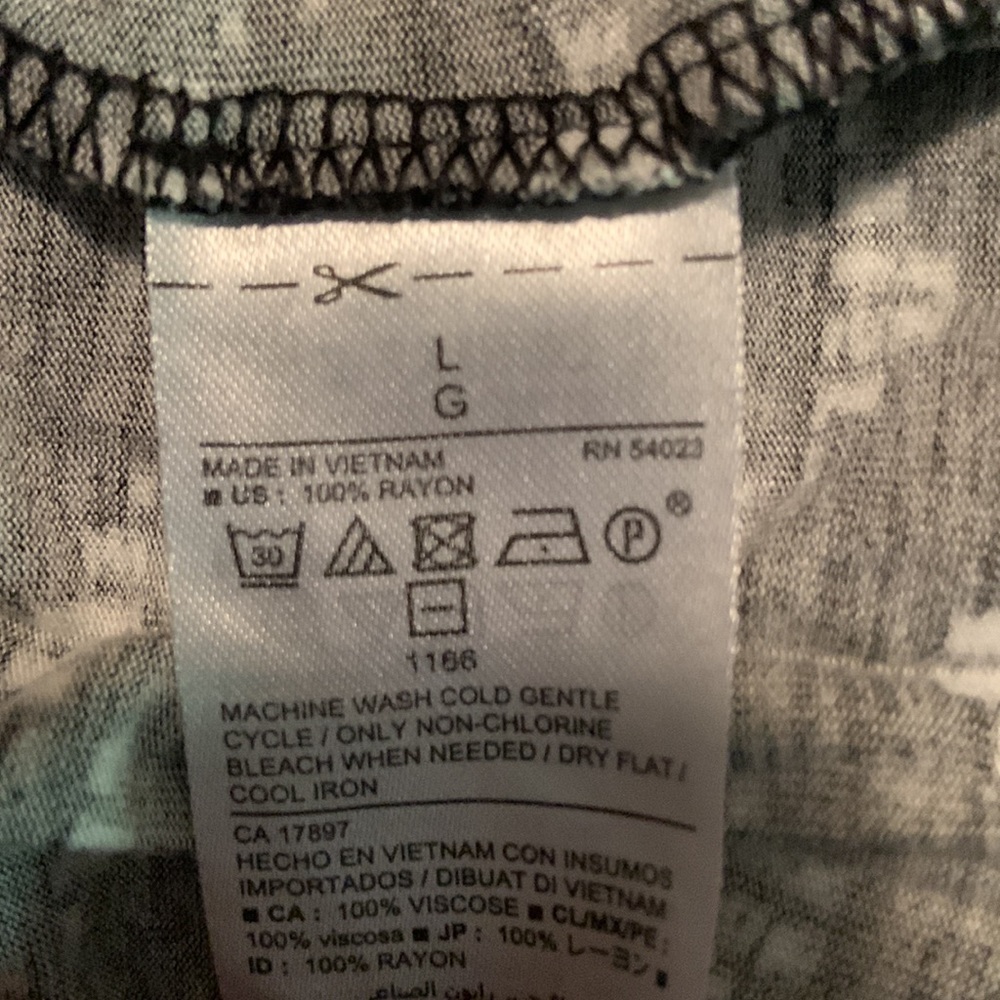 Old Navy Tank Top - Picture 4 of 6